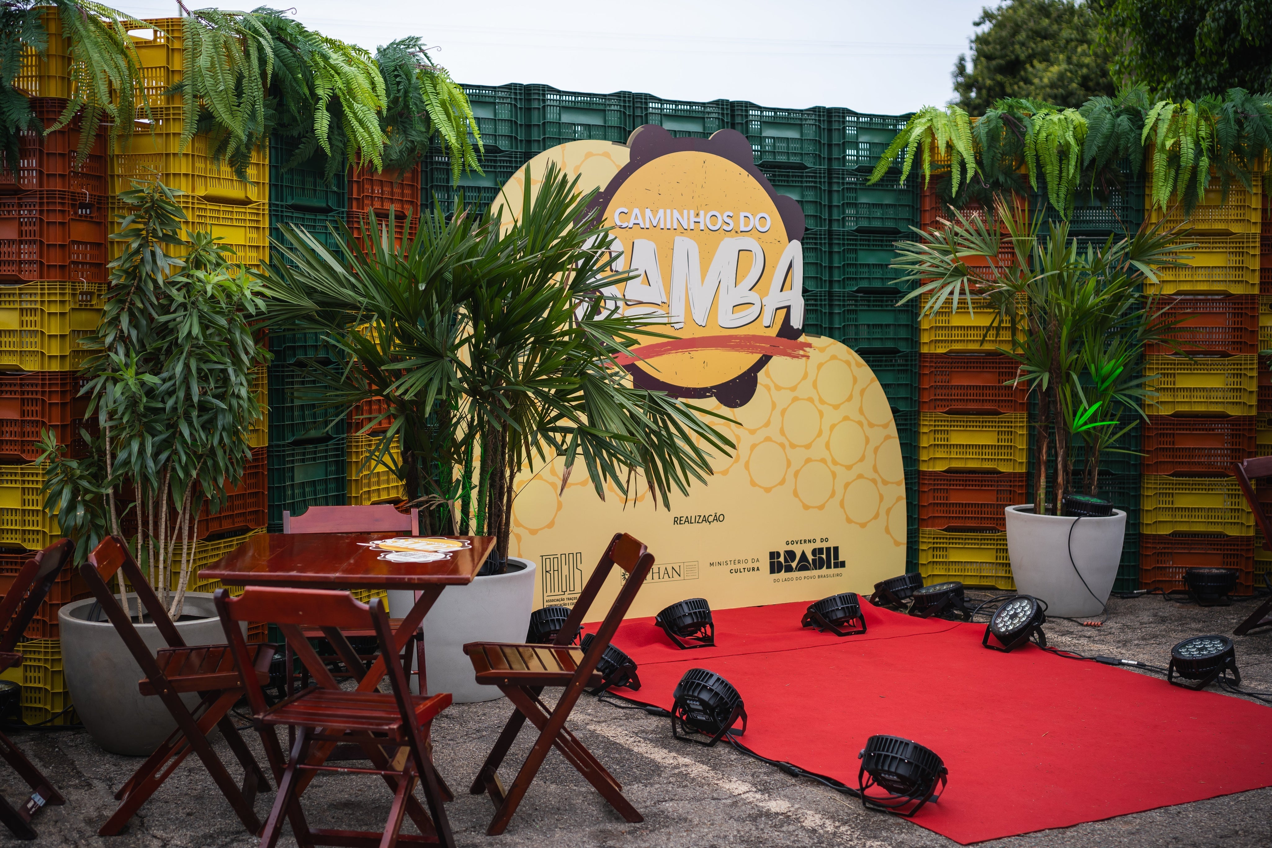 Caminhos do Samba chega ao Rio e reúne gerações na quadra da São Clemente