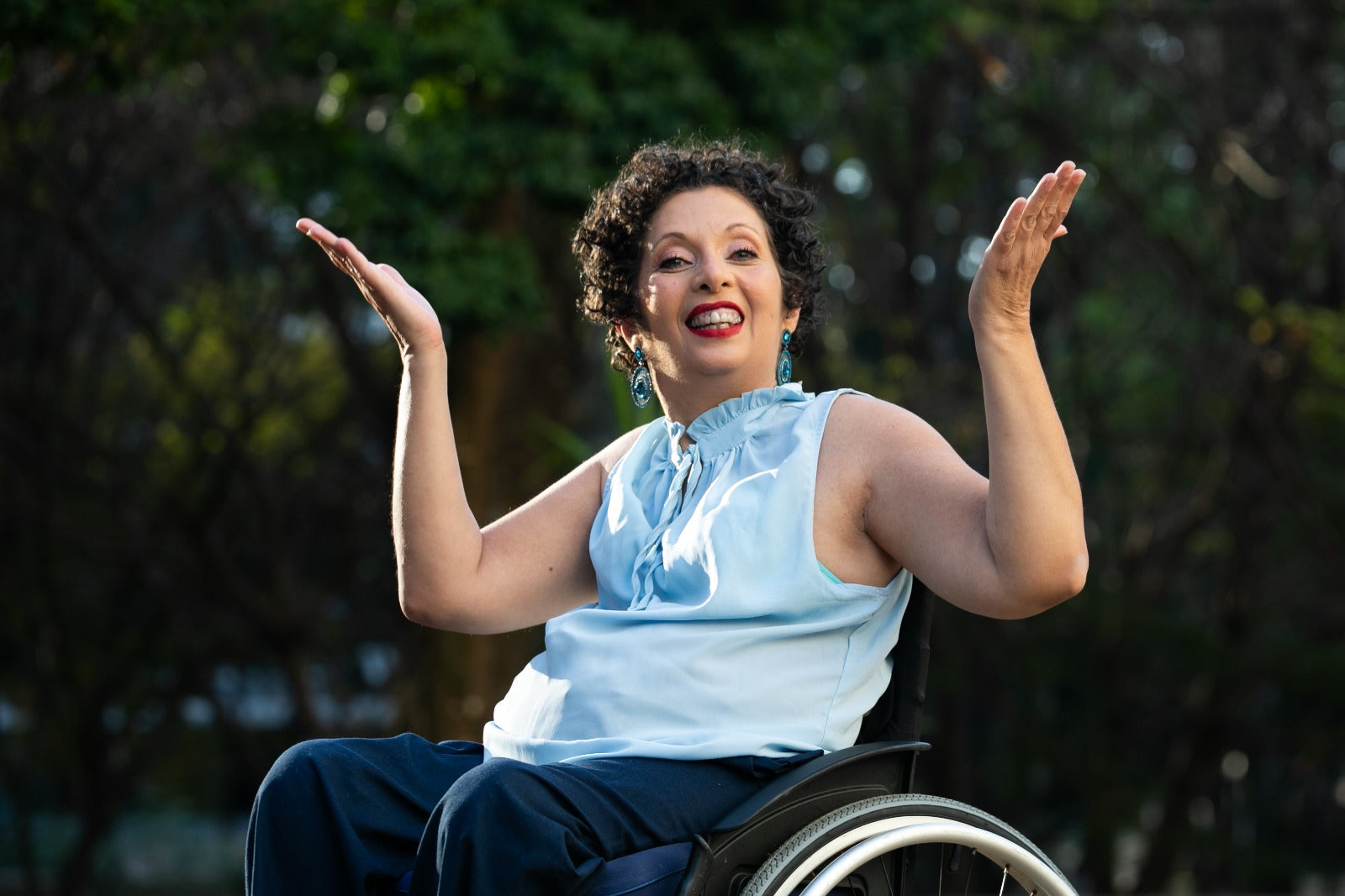 Martha Freitas: quem canta seus males espanta