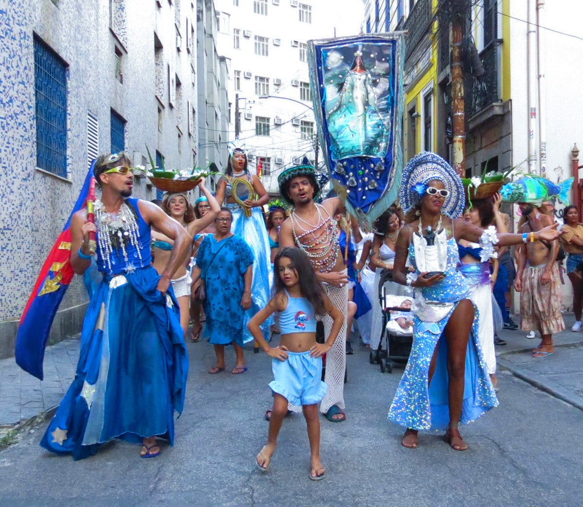 Do fundo do mar à encruzilhada: a cartografia afetiva abrindo os caminhos do carioca